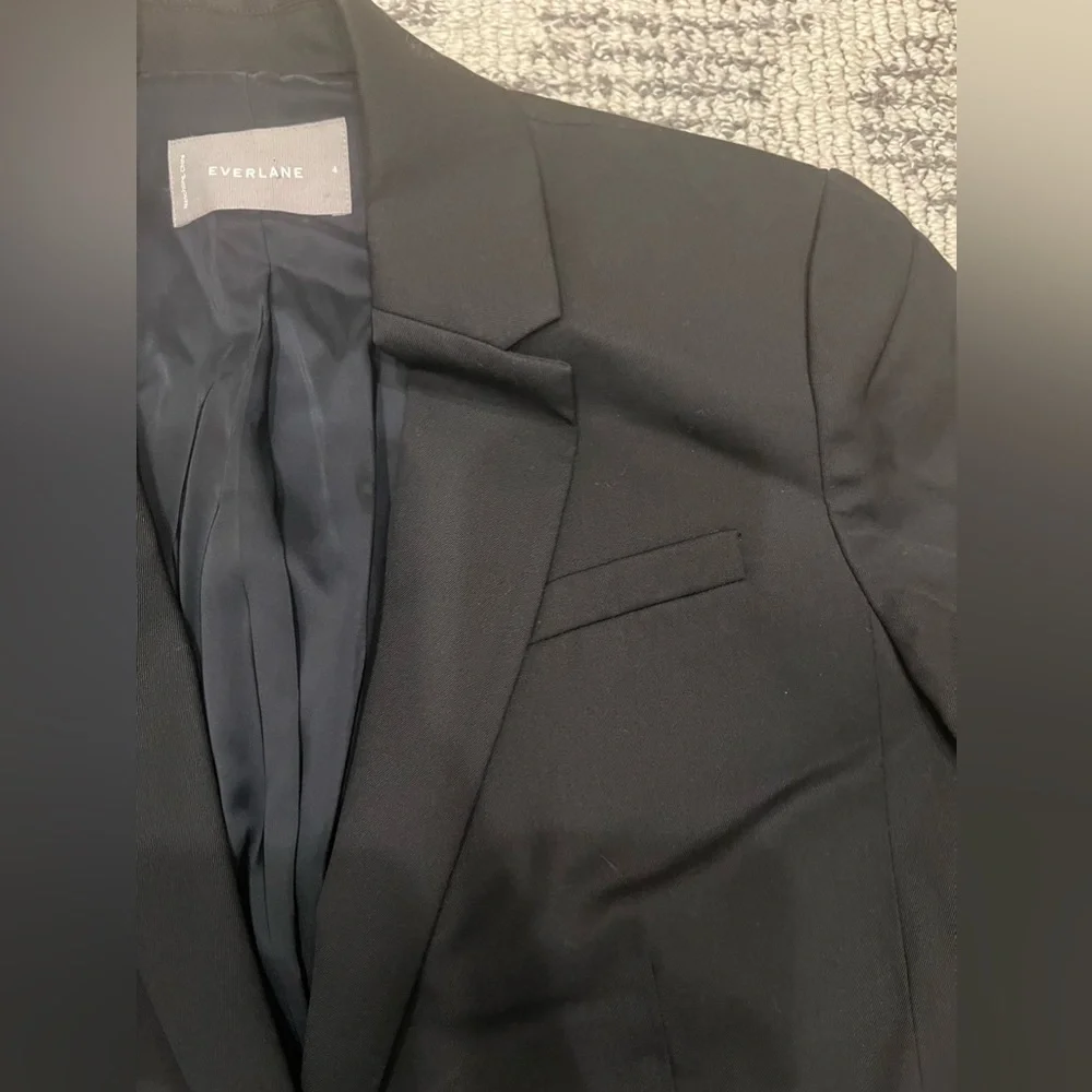 EVERLANE The Italian GoWeave Preppy Black Wool Blazer - Picture 7 of 12